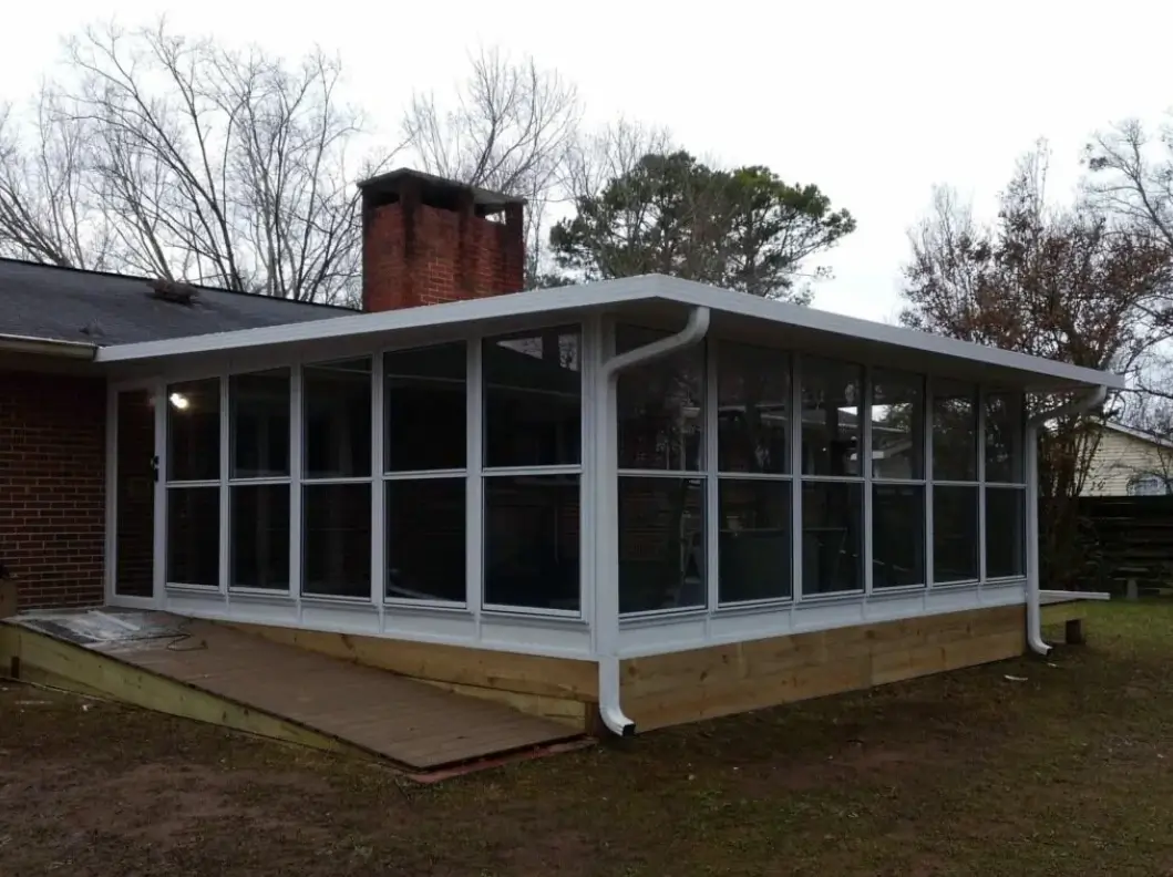 Screen & Glass Enclosures